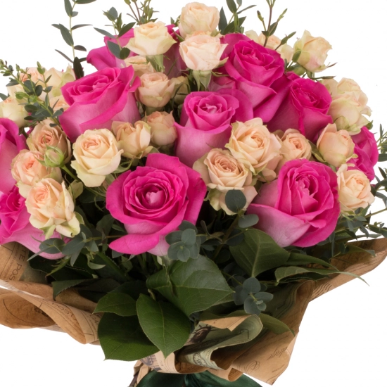 Buchet de 15, Trandafiri, Ciclam, 7, Minirosa, Crem, Verdeață