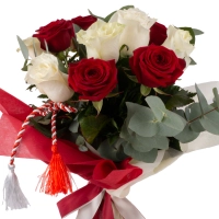 Buchet de Trandafiri Mărțișor, 6 Trandafiri albi, 5 Trandafiri roșii, Verdeață 5