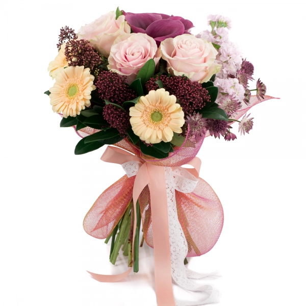 Buchet de Gerbera, Crem, Trandafiri, Crem, Cale, Mov, Matthiola, Roz, Schimia, Astrantia, Grena